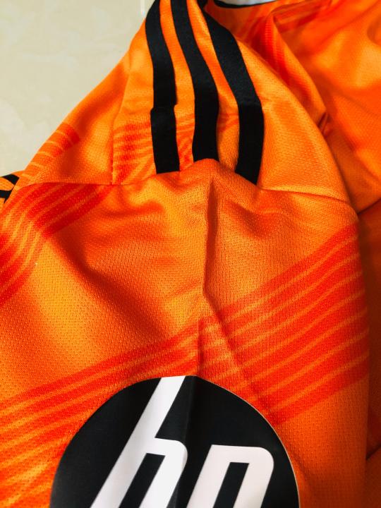 REALMADRID%20GOOD%20QUALITY%20HOME%20KIT%20NEW%20JERSEY%20-%20Image%205