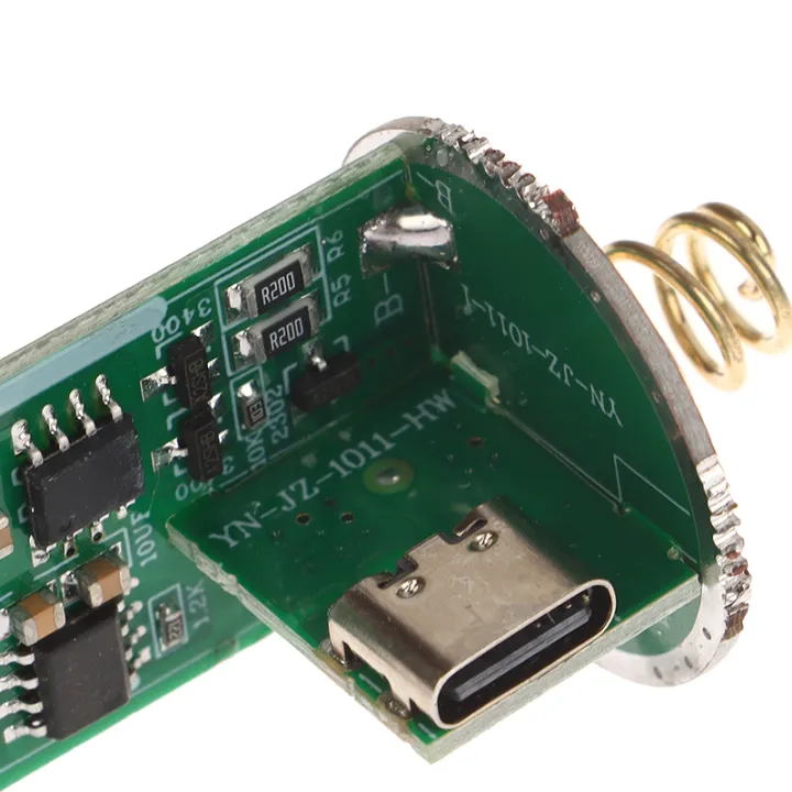 Flashlight%20Parts%20Switch%20Circuit%20Board%203.7V%20Type-C%20Micro%20USB%20Charging%20Port%20LED%20Driving%20Board%20With%20Charge%20Protection%20-%20Image%204
