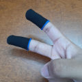 1 Pair(2 Pcs) Breathable Mobile Finger Sleeves / Sweatproof Gloves for Mobile Gaming - Black. 