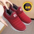 Winter women's cotton shoes with velvet thickened old Beijing cloth shoes women's soft-soled cotton boots middle-aged and elderly walking shoes warm cotton shoes women. 