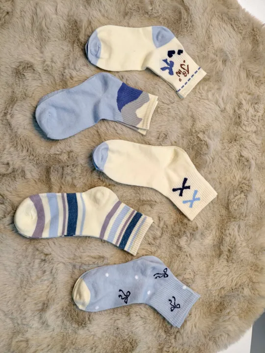 Soft%20Cotton%20Cartoon%20Socks%20for%20Women%20&%20Girls%20%7C%20Breathable%20Mid%20Tube%20Socks%20%7C%20Cute%20Pattern%20%7C%20Daily%20Wear%20-%20Image%208