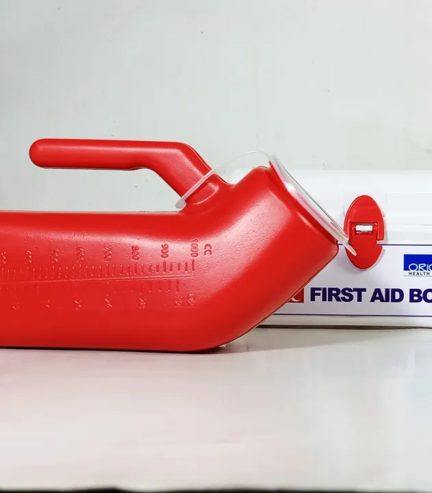 Urine%20Pot%20/%20Patient%20Urinal%20Container%20with%20lid%201000%20ml%20for%20Men%20in%20Hospital%20&%20Home%20Uses.%20(random%20color%20)%20-%20Image%205