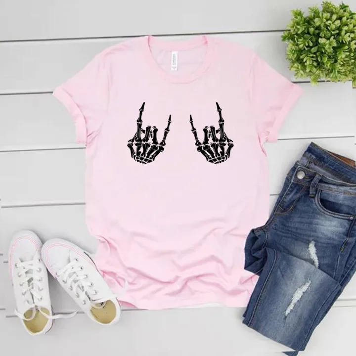 Rock%20on%20Skeleton%20Hands%20T%20Shirt%20Skeleton%20Metal%20Fingers%20Shirt%20Funny%20Halloween%20Tee%20Women%20Graphic%20Tees%20Goth%20T-shirt%20Unisex%20Tshirts%20-%20Image%209
