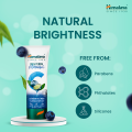 Himalaya Brightening Vitamin C Bluberry Face Wash - 100ml. 
