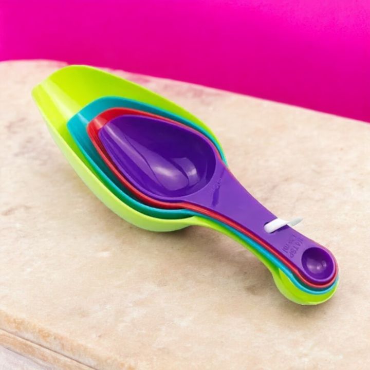 "Small Pet Design 4-Piece Measuring Spoon Set - Multi-Color Plastic for Baking Accuracy - 1 Set"