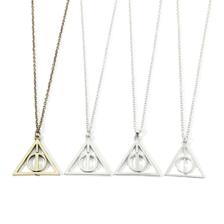 Harry%20Pendant%20Keychain%20Chocolate%20Frog%20Hogwarts%20Magic%20School%20Badge%20Sorting%20Hat%20-%20Image%203