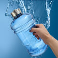 1 পিস 3 লিটার (হাফ গ্যালন) 64oz bpa-মুক্ত বড় প্রশিক্ষণ জিম ওয়াটার বোতল বিভিন্ন রঙের হ্যান্ডেল.