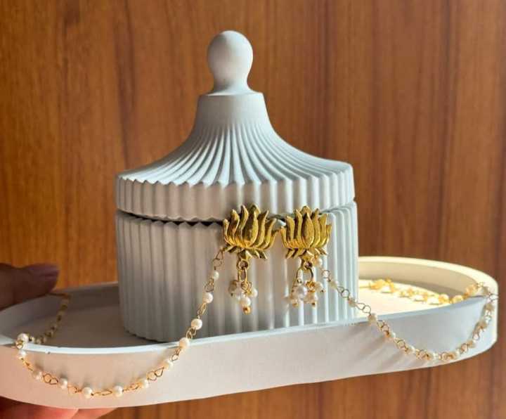 Elegant%20Gold-Tone%20Lotus%20Tassel%20Stud%20Earrings%20for%20Women%20-%20Metal%20tana%20earring%20poddo%20-%20Image%202