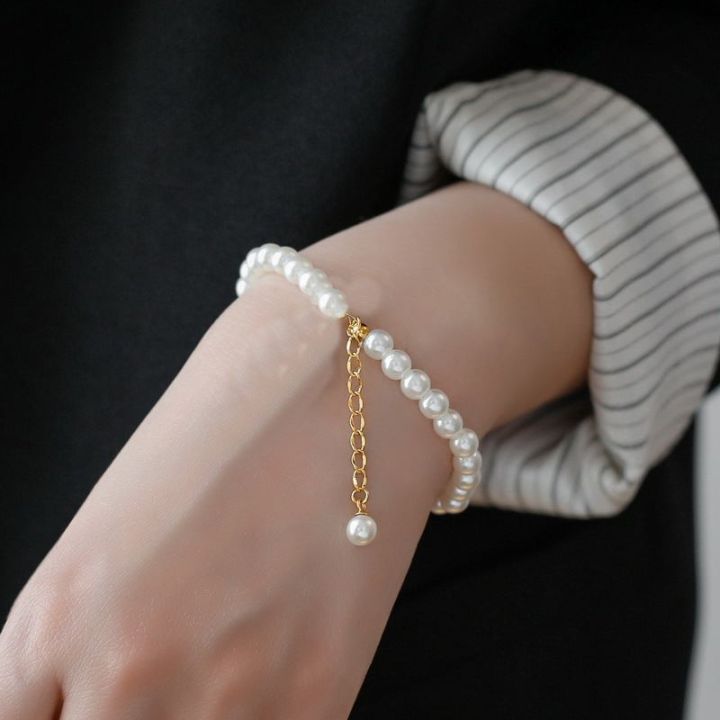 Natural%20Pearl%20Bracelet%20Women's%20Light%20Luxury%20-%20Image%205