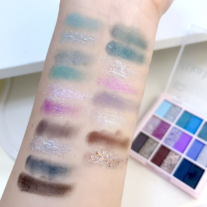 18%20Color%20Pearlescent%20Purple%20Eyeshadow%20Palette%20Glitter%20Shimmer%20Ice%20Eyeshadow%20Eye%20Glitter%20Beauty%20Makeup%20Palette%20Brighten%20Eyes%20Cosmetics%20-%20Image%203