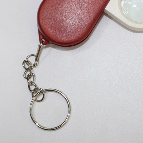 Folding%20Pocket%20Magnifying%20Glass%20With%20Keyring%20-%20Image%207