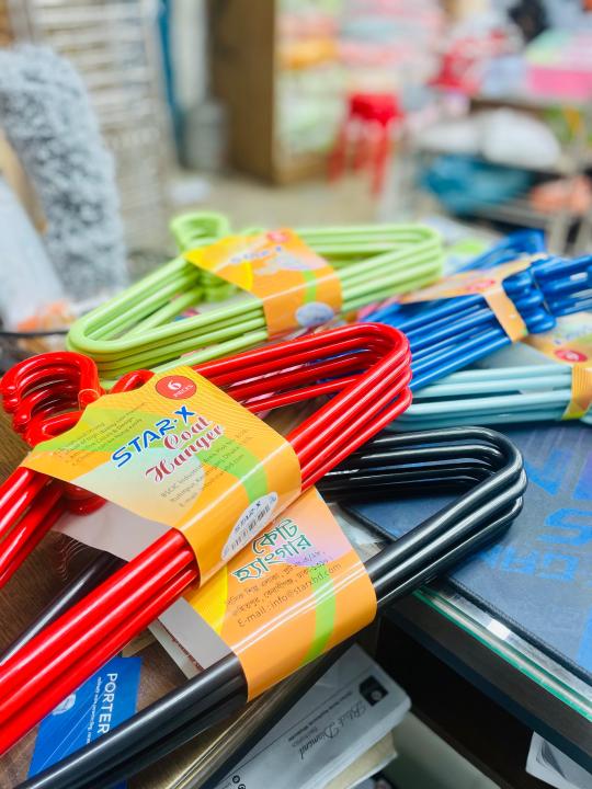 Plastic%20hanger%2012-piece%20-%20hanger%20set%20-%20Image%203
