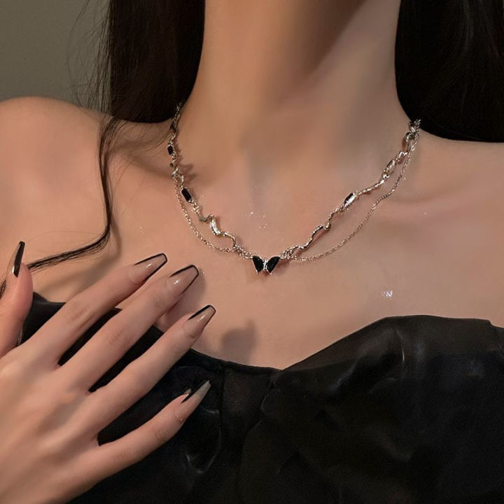Dark%20Spicy%20Girl%20Double%20Layered%20Butterfly%20Pendant%20Necklaces%20Collar%20Chain%20for%20Women%20New%20Sweet%20and%20Cool%20Clavicle%20Chain%20Y2K%20Jewelry%20Gift%20Girls%20Necklace%20-%20Image%202