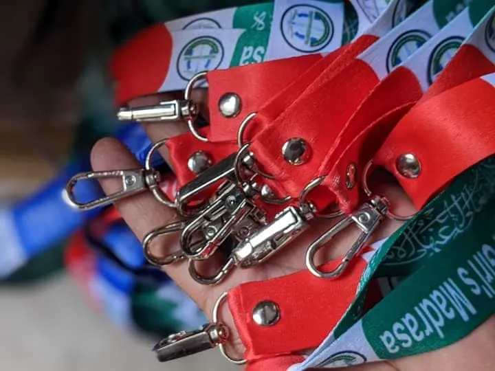 customize%20ID%20fita/%20ID%20Lanyard/ID%20card%20lanyard/Id%20Card%20Carrying%20Ribbon%20-%20Image%207