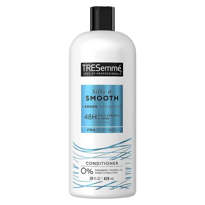 USA%20Tresemme%20Silky%20&%20Smooth%20Conditioner%20828ml%20-%20Image%203