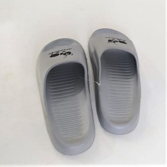 Casual%20Comfort%20House%20Slippers%20Unisex%20in%20Plain%20Colors%20-%20Comfortable%20Rubber%20Sole%20Slides%20-%20Image%205