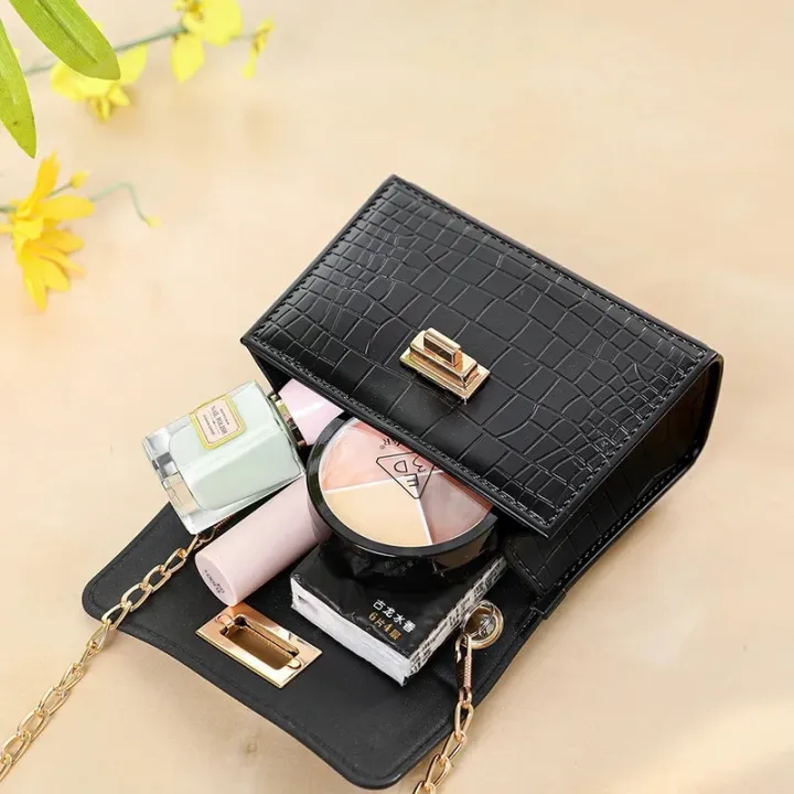Women's%20Crocodile%20Jelly%20Handbag%202024%20Crossbody%20Bag%20with%20Pearl%20Detail%20-%20Image%206