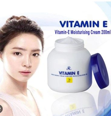 International%20Thailand%20Ar%20Vitamin-E%20Moisturising%20Cream%20Enriched%20With%20Sunflowers%20Oil-200ml%20-%20Image%202