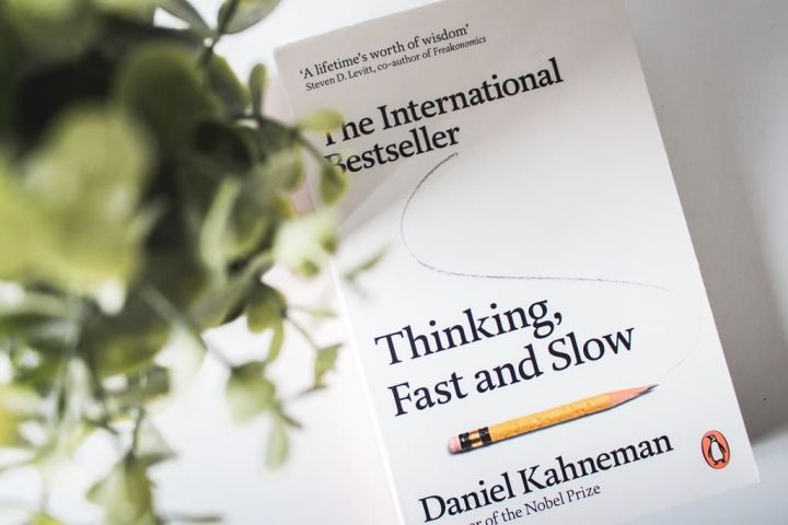 Thinking,%20Fast%20and%20Slow%20by%20Daniel%20Kahneman%20-%20Image%204