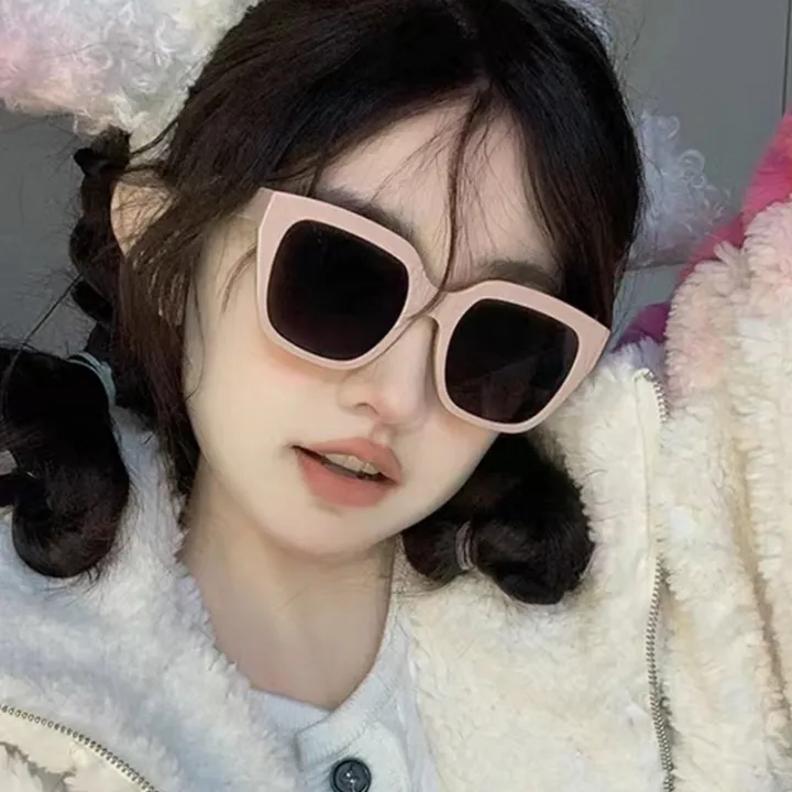 Simple%20Vintage%20Sunglasses%20Wholesale%20ins%20Internet-Famous%20Sunglasses%20Men's%20and%20Women's%20Large%20Frame%20sunglasses%20Sun%20Shading%20Sun%20Glasses%20-%20Image%202