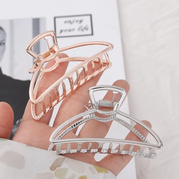 Women%20Girls%20Geometric%20Hair%20Claw%20Clamps%20Metal%20Hair%20Crab%20Moon%20Shape%20Hair%20Claw%20Clip%20Solid%20Color%20Hairpin%20Large%20Size%20Hair%20Accessories%20-%20Image%205