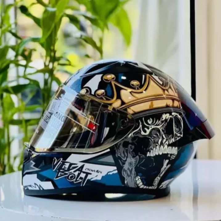 crowm Full Face Bick Helmet Vega