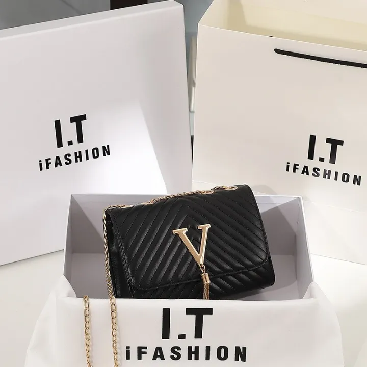 Embroidery%20Women%20Crossbody%20Bag%202023%20Luxury%20Handbag%20Shoulder%20Bags%20Brand%20V%20Letter%20Clutch%20Small%20Bag%20and%20Purse%20Party%20Bolsa%20-%20Image%202