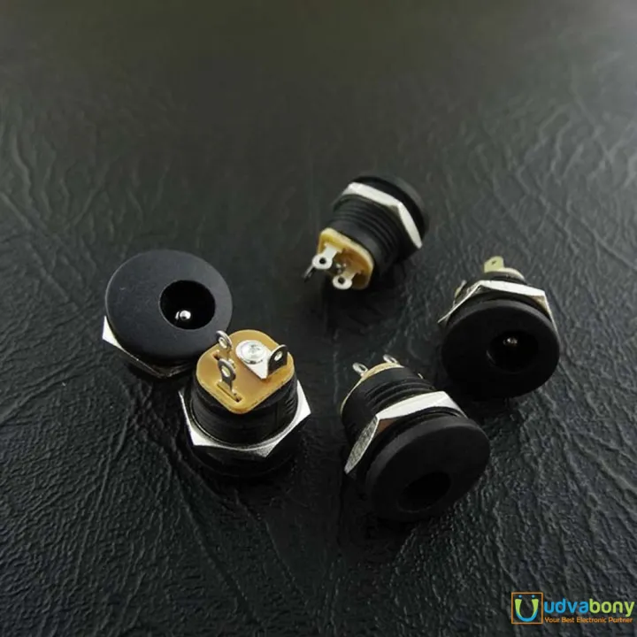 5Pcs-%20DC-022%20ROUND%20Panel%20Mount%20Female%202.1mm%203%20Pin%20DC022%205.5x2.1mm%205V%2012V%2024V%20DC%20Power%20Supply%20Socket%20Chassis%20Connector%20Adapters%20With%20Nut%20Kit%20For%20LED%20Strip%20Cables%20-%20Image%203