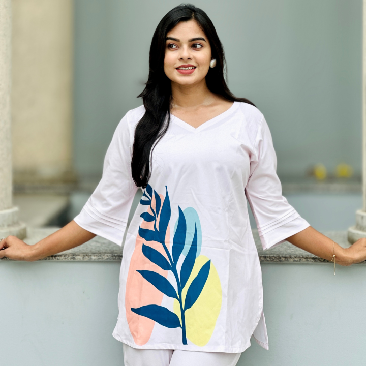 Trandy%20Nora%20Leaf%20Printed%20%20Women%E2%80%99s%20Co-Ord%20Set%20(Top%20+%20Pant)%20-%20Image%207