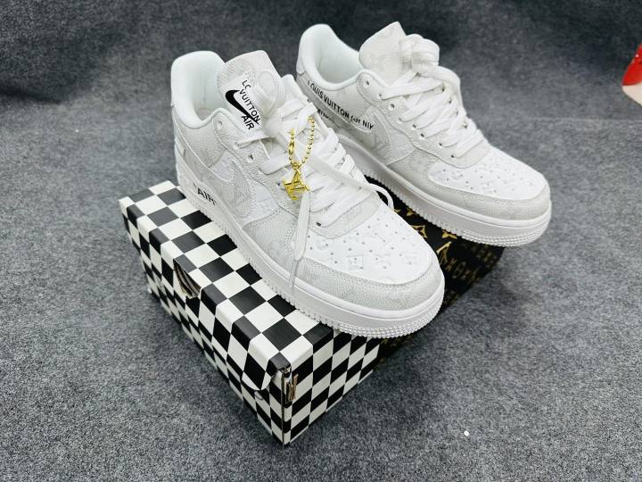 Mens%20shoes%20Lv%20premium%20quality%20low%20neck%20sneakers%20-%20Image%203