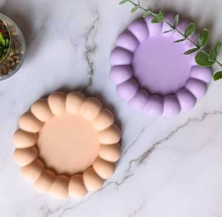 01%20pcs%20Colourful%20Gypsum%20Round%20tray%20for%20home%20decor%20-%20Image%203