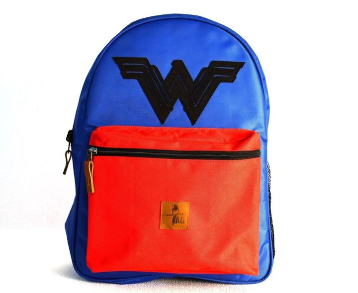 Reversible%20Wonder%20Woman%20Backpack%20Bag%20-%20Image%203
