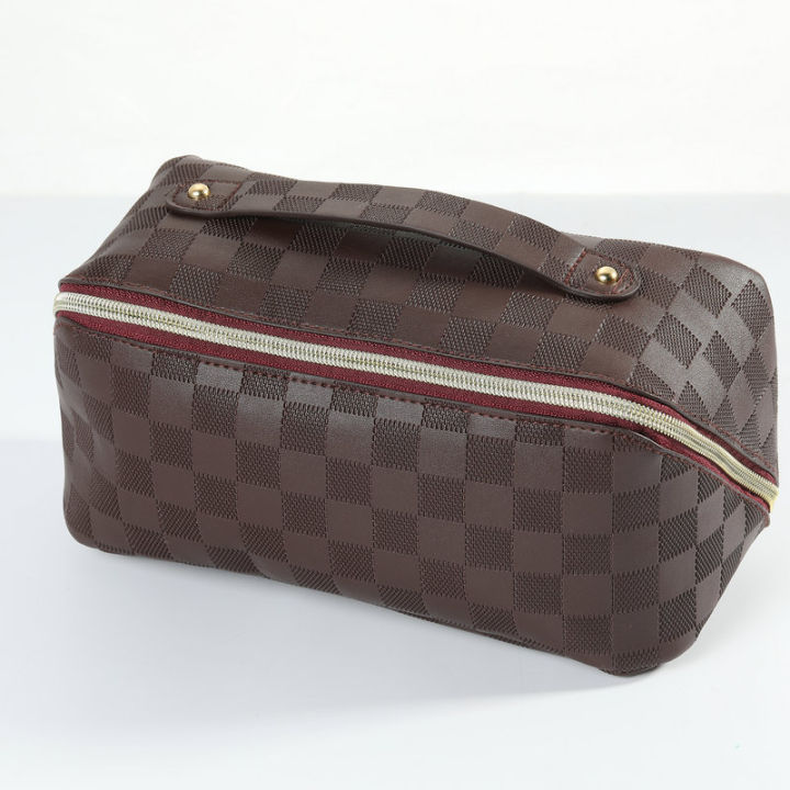 Simple%20checkered%20net%20red%20pillow%20makeup%20bag,%20high%20value,%20portable,%20waterproof,%20multi-functional%20washing%20and%20storage%20bag%20cross%20-%20Image%206