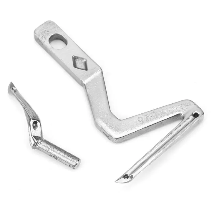 Upper%20Lower%20Overlock%20Looper%20Sewing%20Machine%20Parts%20for%20737/747%20-%20Image%204