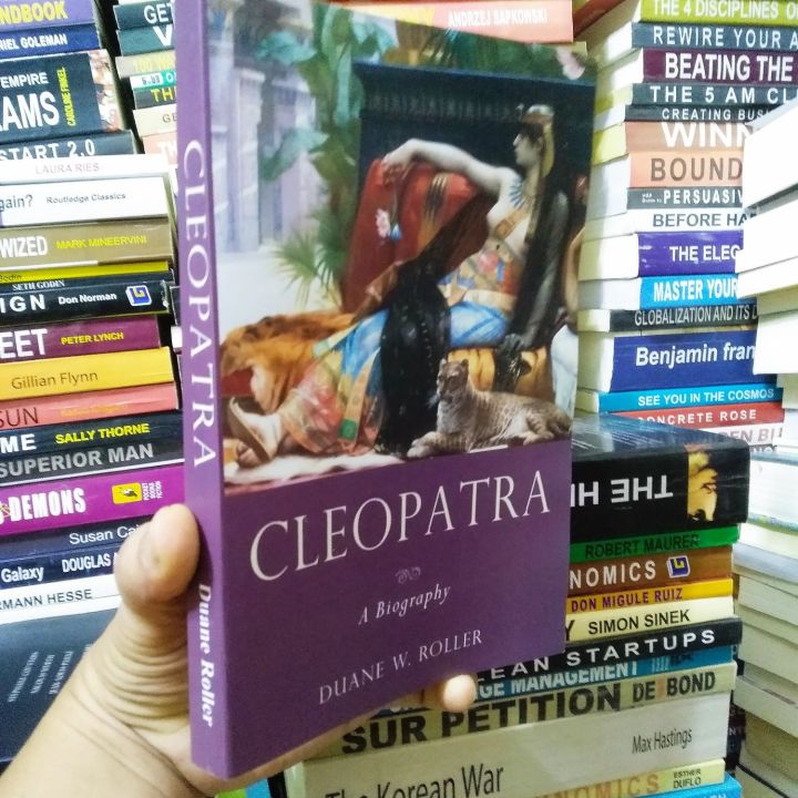 Cleopatra:%20A%20Biography%20(Women%20in%20Antiquity)%20by%20Duane%20W.%20Roller%20-%20Image%202
