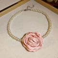 pearl flower geometric necklace french sweet temperament clavicle chain retro niche versatile design jewelry wholesale. 