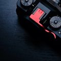 【YIYANGMAOYI111】Thumb Thumb Grip Hot Shoe Cover Shutter Release Button Mount For Fujifilm X-T10 X-T20 X-T30 XT1 XT2 XT3 FUJI. 