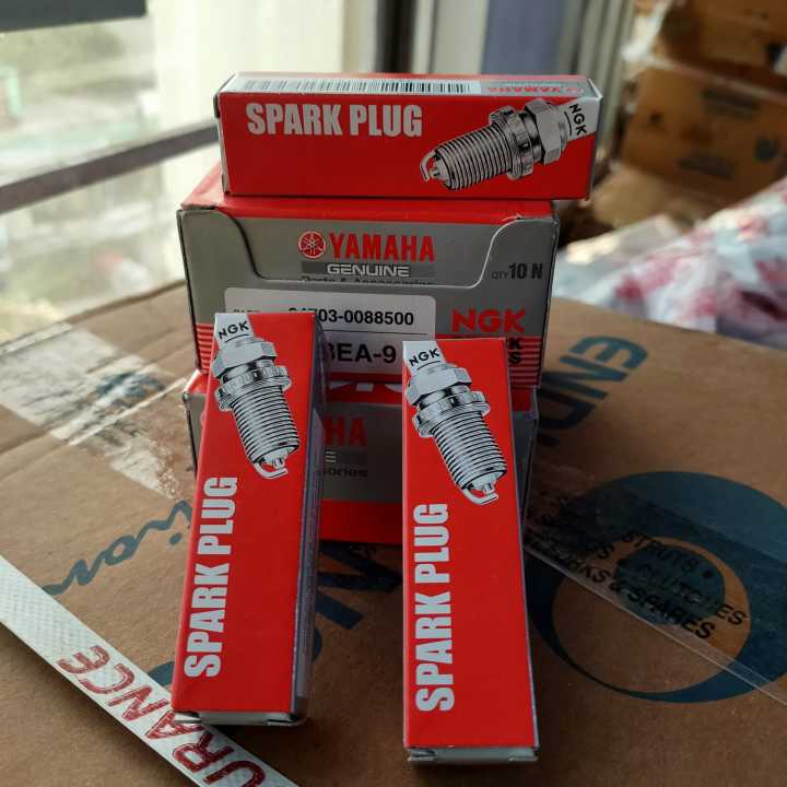 NGK%20Spark%20Plug-%20Yamaha%20FZs%20All%20Model%20-%20Image%206