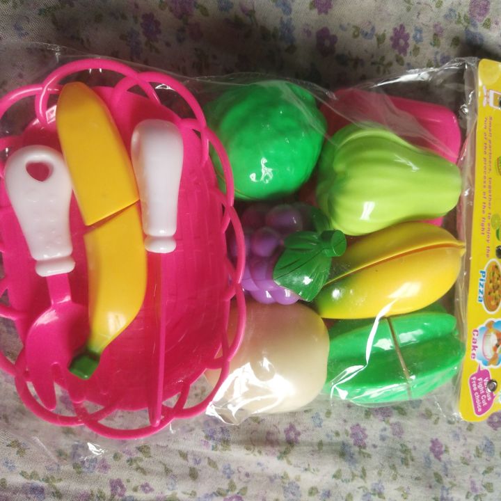 Play Food Toy cutting Fruit & Food cutter Set play Kitchen Kits early Education Toys for Girls AND BOYS 10 Pcs