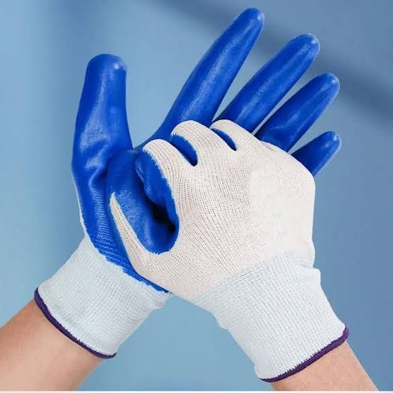 Nylon%20Safety%20Hand%20Gloves%20Anti%20Cut%20Cut%20Resistant%20Industrial%20Finger%20Protection%20Nitrile%20Coated%20Safety%20Gloves%20-%20Image%208