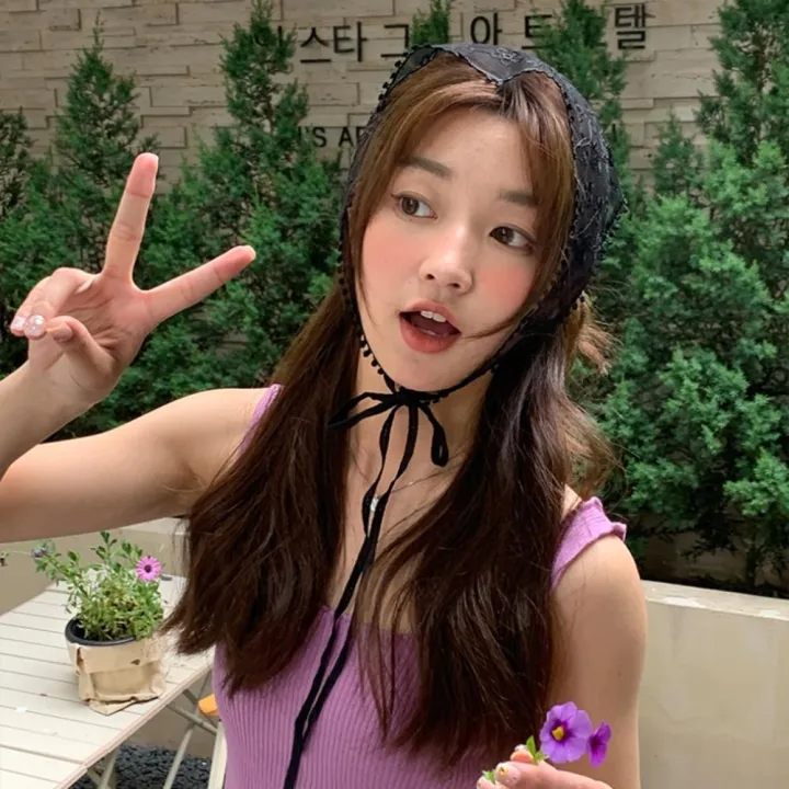 French%20Embroidery%20Hair%20Scarf%20Soft%20Texture%20Sweet%20Lace%20Summer%20Fashion%20Headscarf%20Retro%20Style%20Lightweight%20Fabric%20Lace%20Triangle%20Scarf%20for%20Spring%20Accessory%20Casual%20Outfit%20Addition%20Women's%20Fashion%20Hair%20-%20Image%208