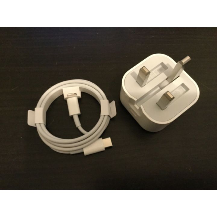 AppIe%2020W%20USB%20C%20Power%20Adapter%20FOR%20iphone%2013/12/11/X%20with%20type%20c%20to%20lightg%20cable%20Three%20pin%20-%20Image%203