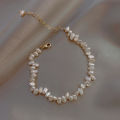 Adjustable pearl bracelet for women. 