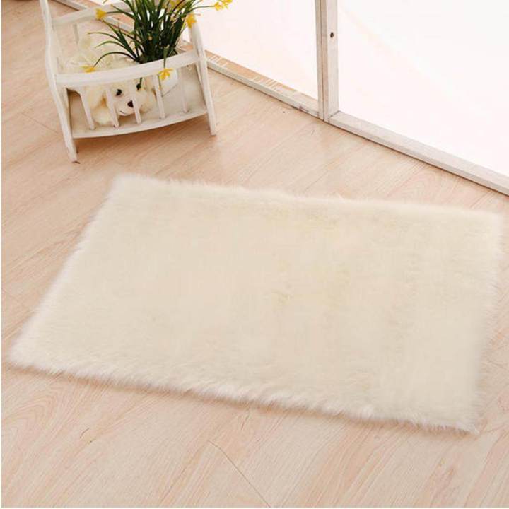 Faux%20Wool%20Area%20Rug%2045cm%20Square%20Home%20Decorative%20Carpet%20Floor%20Mat-White%20-%20Image%204