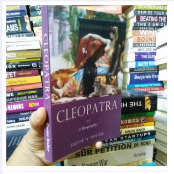 Cleopatra:%20A%20Biography%20(Women%20in%20Antiquity)%20-Paperback%20-%20Image%202