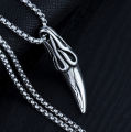 Internet celebrity with the same notched daisy necklace, women's tide jump, titanium steel chain accessories, men's tide hip-hop Korean version pendant pendant.