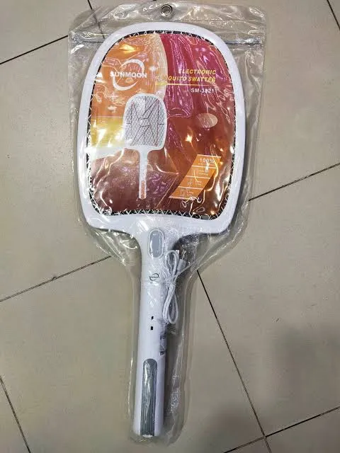 Mosquito%20Killer%20Electric%20Bat%20with%20Torch%20+%20%20Heavy%20Batter%203.7V%20Easy%20%20Change%20battery%20%20SM-3821%20With%20type%20C%20port%20-%20Image%204