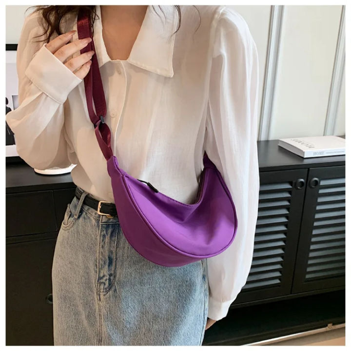 Style%20Nylon%20Crossbody%20Shoulder%20Bag%20%E2%80%93%20Casual%20Sporty%20Streetwear%20Purse%20for%20Women%20-%20Image%206