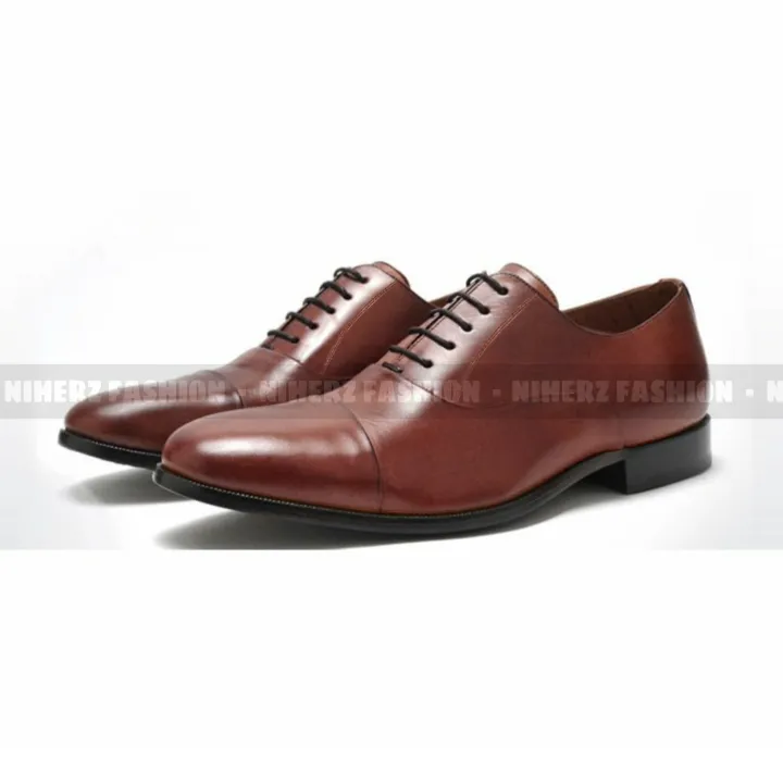 Premium%20Leather%20Shoe%20Lace-Up%20Formal%20Oxford%20Dress%20Shoes%20With%20A%20Breathable%20Naturally%20Lining%20And%20Durable%20Non-Slip%20Rubber%20Sole%20(Socks%20Free)%20-%20Image%206
