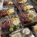 10pcs Kraft Paper Cake Paper Charcuterie Boxes With Clear Lids Food Wedding Birthday Party Decor Supplies. 